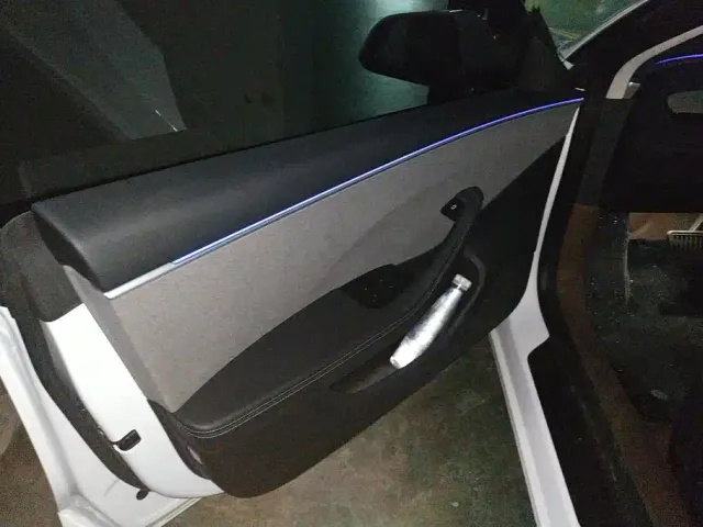 Tesla Model 3 — Фото автомобиля 7