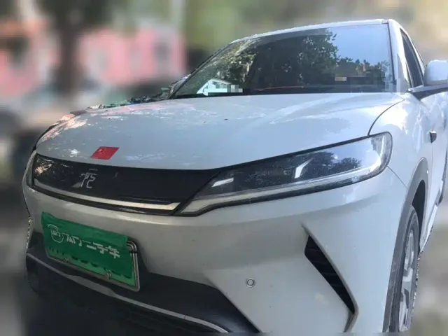 BYD Yuan UP — Фото автомобиля 2