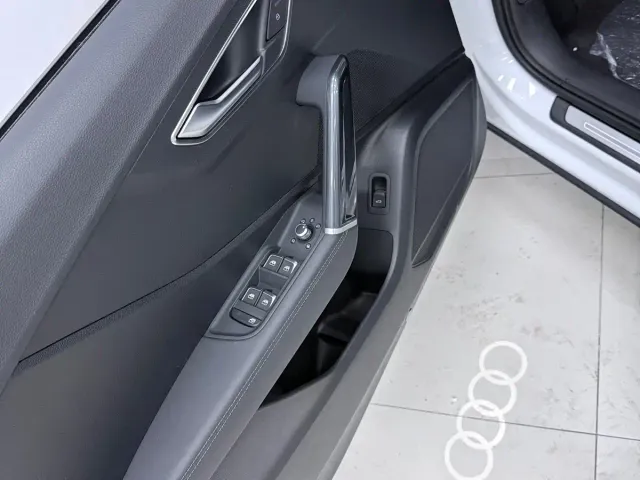 Audi Q2L — Фото автомобиля 19