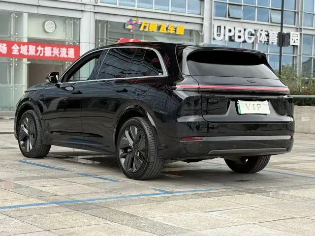 Li Auto L7 — Фото автомобиля 4
