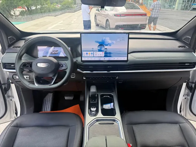 Geely Haoyue L — Фото автомобиля 6