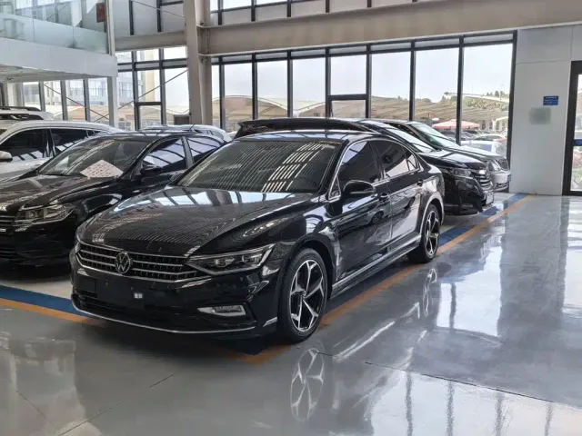 Фотография автомобиля — Volkswagen Magotan