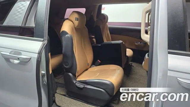 Kia Canival Carnival 4 поколение Дизель 11 мест Prestige — Фото автомобиля 12