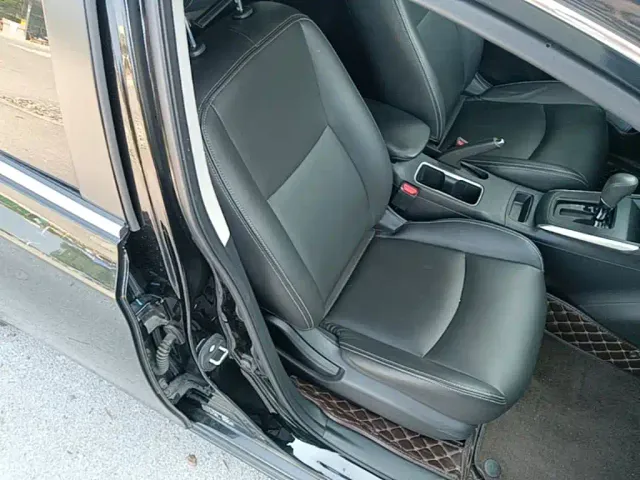 Nissan Sylphy — Фото автомобиля 24