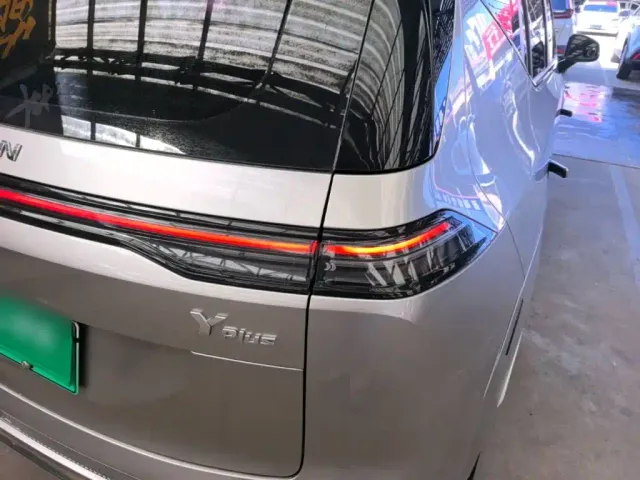 GAC Aion Y — Фото автомобиля 7