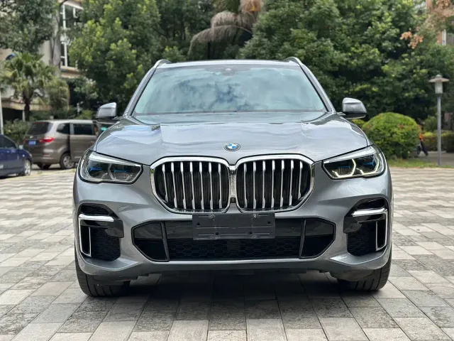BMW X5 — Фото автомобиля 2