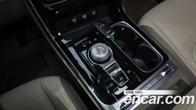 Kia Canival Carnival 4 поколение Бензин 7 мест Noblesse — Фото автомобиля 9
