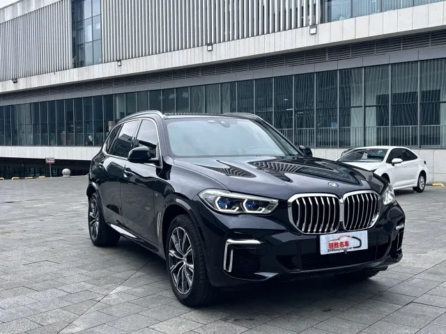 BMW X5 — Фото автомобиля 3
