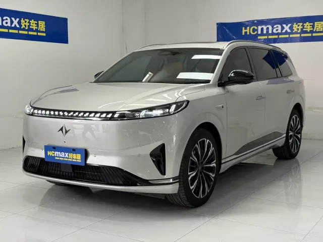 Фотография автомобиля — Dongfeng eπ 008