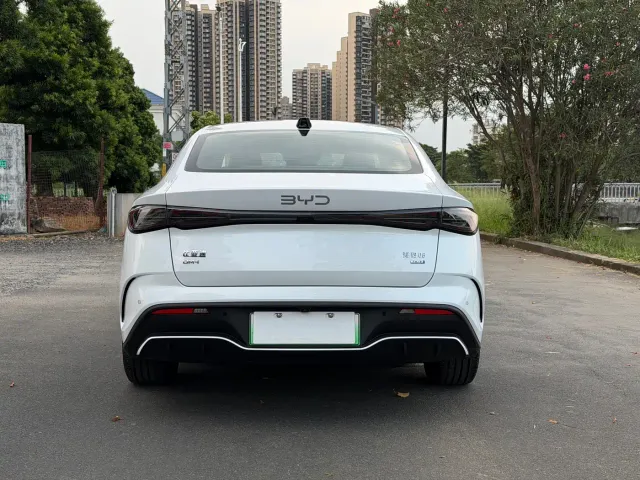 BYD Seal 06 — Фото автомобиля 6