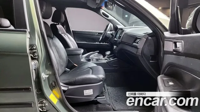 KG_Mobility_Ssangyong Rexton Новый Rexton Sport Khan Дизель 2.2 4WD — Фото автомобиля 10