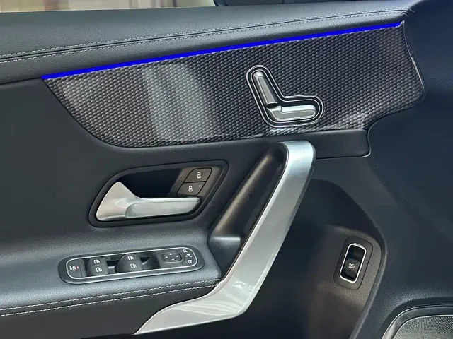 Mercedes-Benz A-Class — Фото автомобиля 6