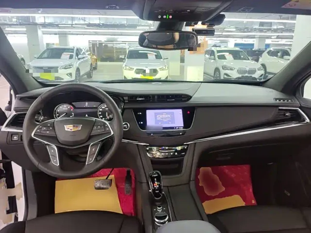 Cadillac XT5 — Фото автомобиля 9