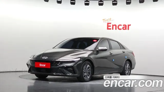 Фотография автомобиля — Hyundai Avante CN7