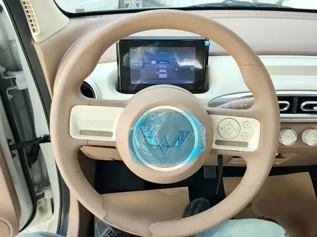 Wuling Hongguang Mini EV — Фото автомобиля 10