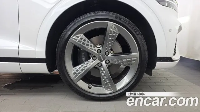 Genesis GV70 2.5T Бензин AWD — Фото автомобиля 5