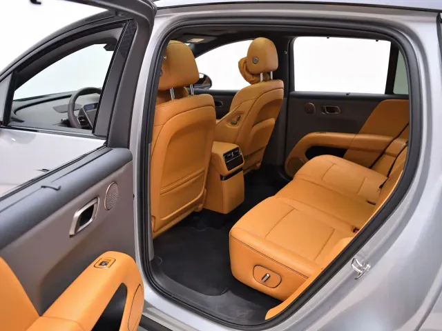 Li Auto i6 — Фото автомобиля 12