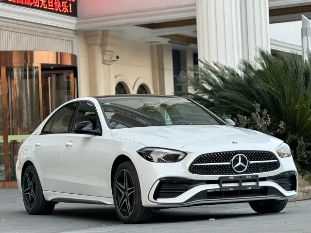 Mercedes-Benz C-Class — Фото автомобиля 2