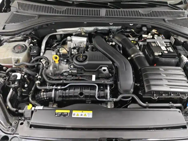 Volkswagen Sagitar — Фото автомобиля 10