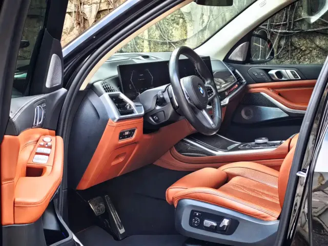 BMW BMW X7 M60i 2023 xDrive M60i — Фото автомобиля 4