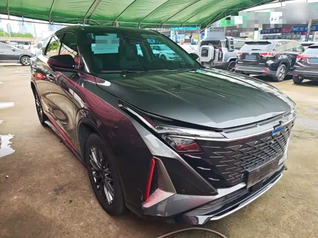 Changan Z6 — Фото автомобиля 3