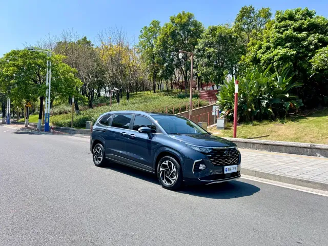 Hyundai Custo — Фото автомобиля 4