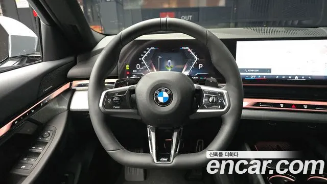 BMW 5-Series — Фото автомобиля 12