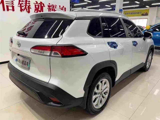 Toyota Frontlander — Фото автомобиля 4