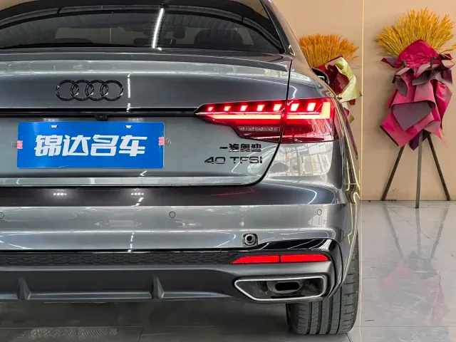 Audi A4L — Фото автомобиля 12