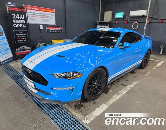 Фотография автомобиля — Ford Mustang