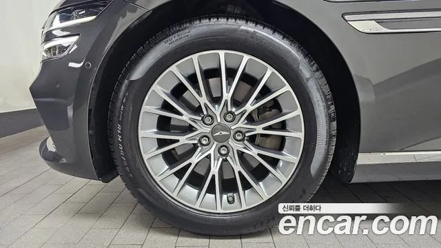 Genesis G80 RG3 — Фото автомобиля 5