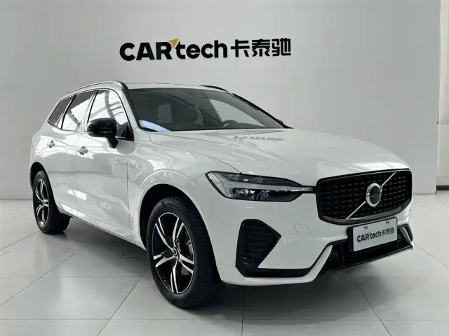 Volvo XC60 — Фото автомобиля 3