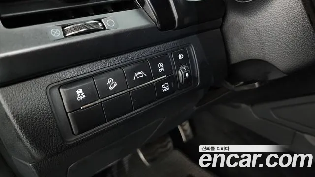 KG_Mobility_Ssangyong Rexton Новый Rexton Sport Дизель 2.2 4WD — Фото автомобиля 24