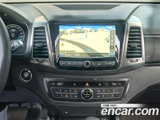 KG_Mobility_Ssangyong Rexton Новый Rexton Sport Дизель 2.2 4WD — Фото автомобиля 14