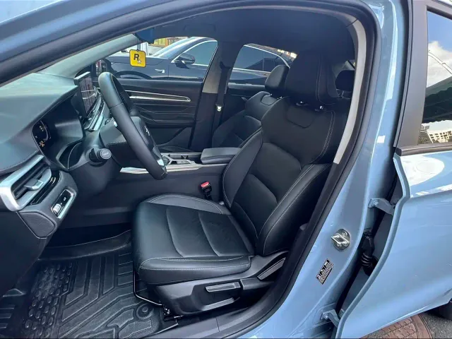 Geely Emgrand — Фото автомобиля 3