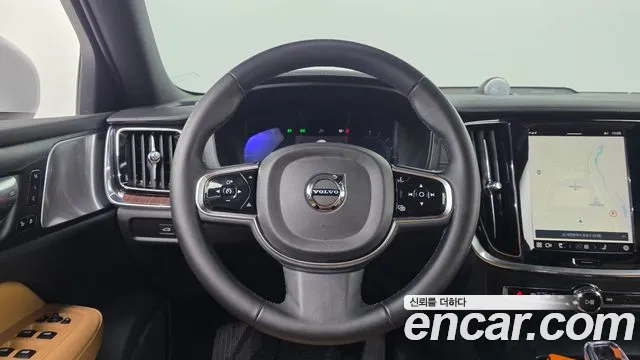 Вольво V60 V60 Cross Country 2 поколение B5 Ultimate AWD — Фото автомобиля 13