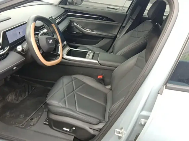 Geely Galaxy L6 — Фото автомобиля 14