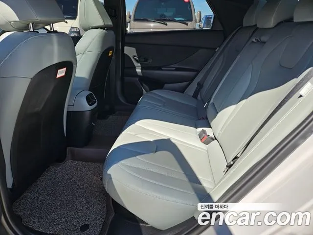 Hyundai Avante CN7 — Фото автомобиля 17