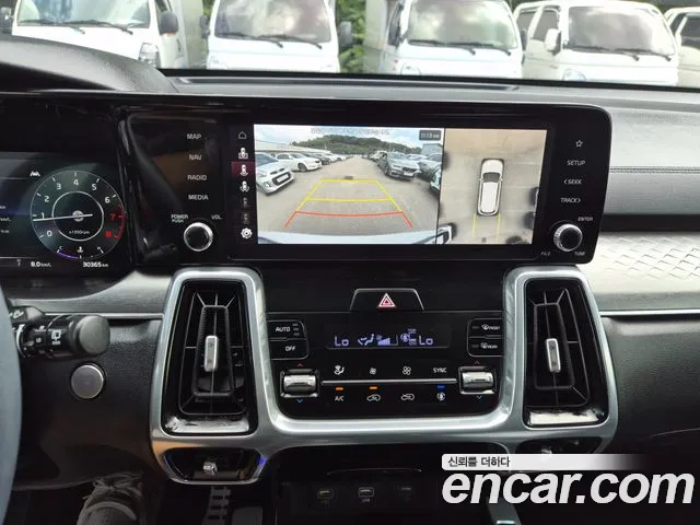Kia Sorento Sorento 4-е поколение Бензин 2.5T 2WD — Фото автомобиля 16