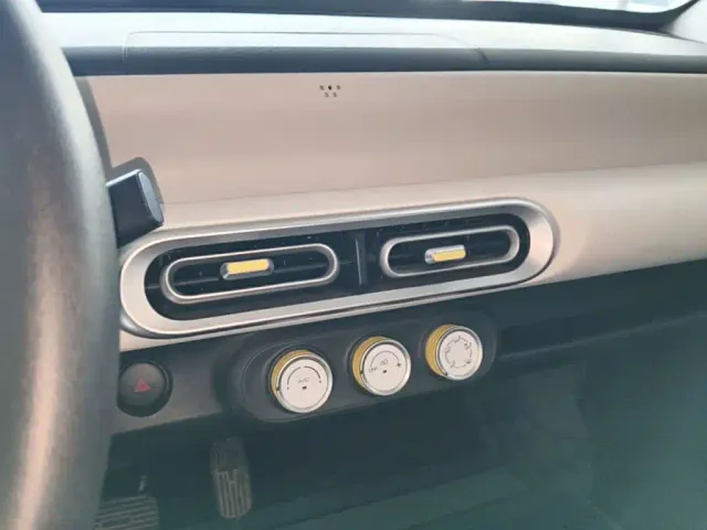 Wuling Hongguang Mini EV — Фото автомобиля 12