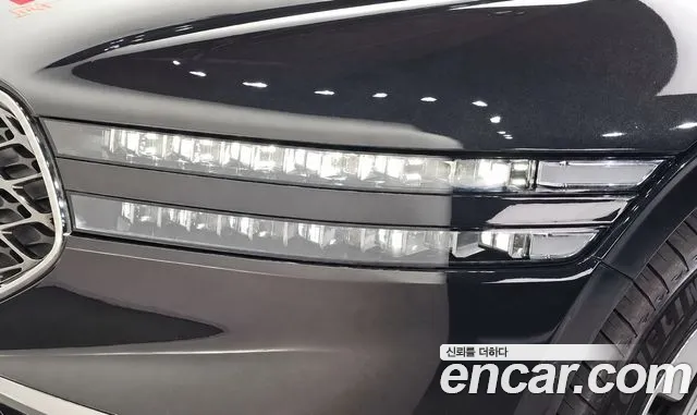 Genesis G90 Бензин 3.5 Turbo e-S/C AWD LWB — Фото автомобиля 5