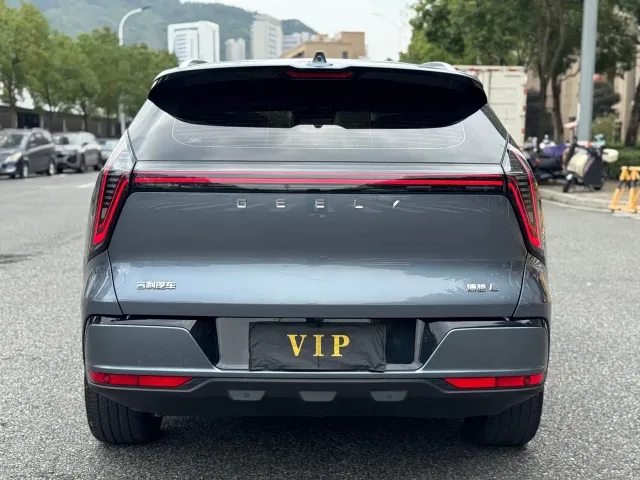 Geely Boyue L — Фото автомобиля 6