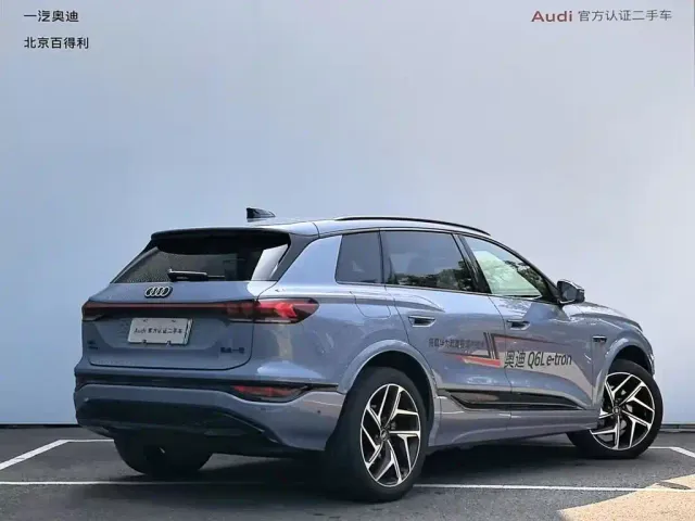 Audi Q6L e-tron — Фото автомобиля 3