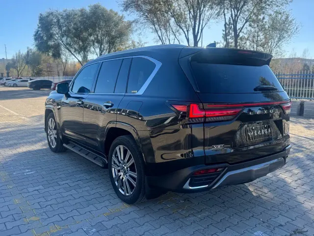 Lexus LX — Фото автомобиля 3