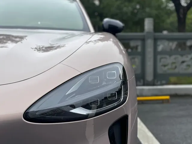 Xiaomi SU7 — Фото автомобиля 6