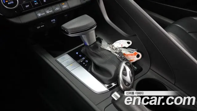 Hyundai Avante CN7 — Фото автомобиля 12