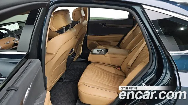 Genesis G80 Бензин 2.5 турбо AWD — Фото автомобиля 11