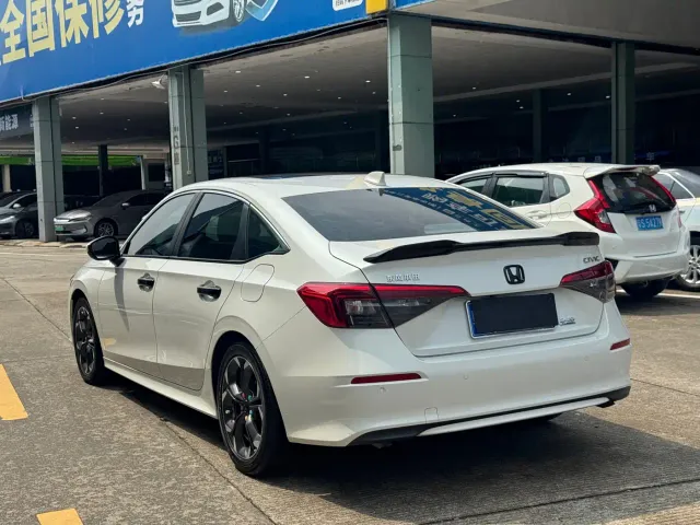 Honda Civic — Фото автомобиля 10