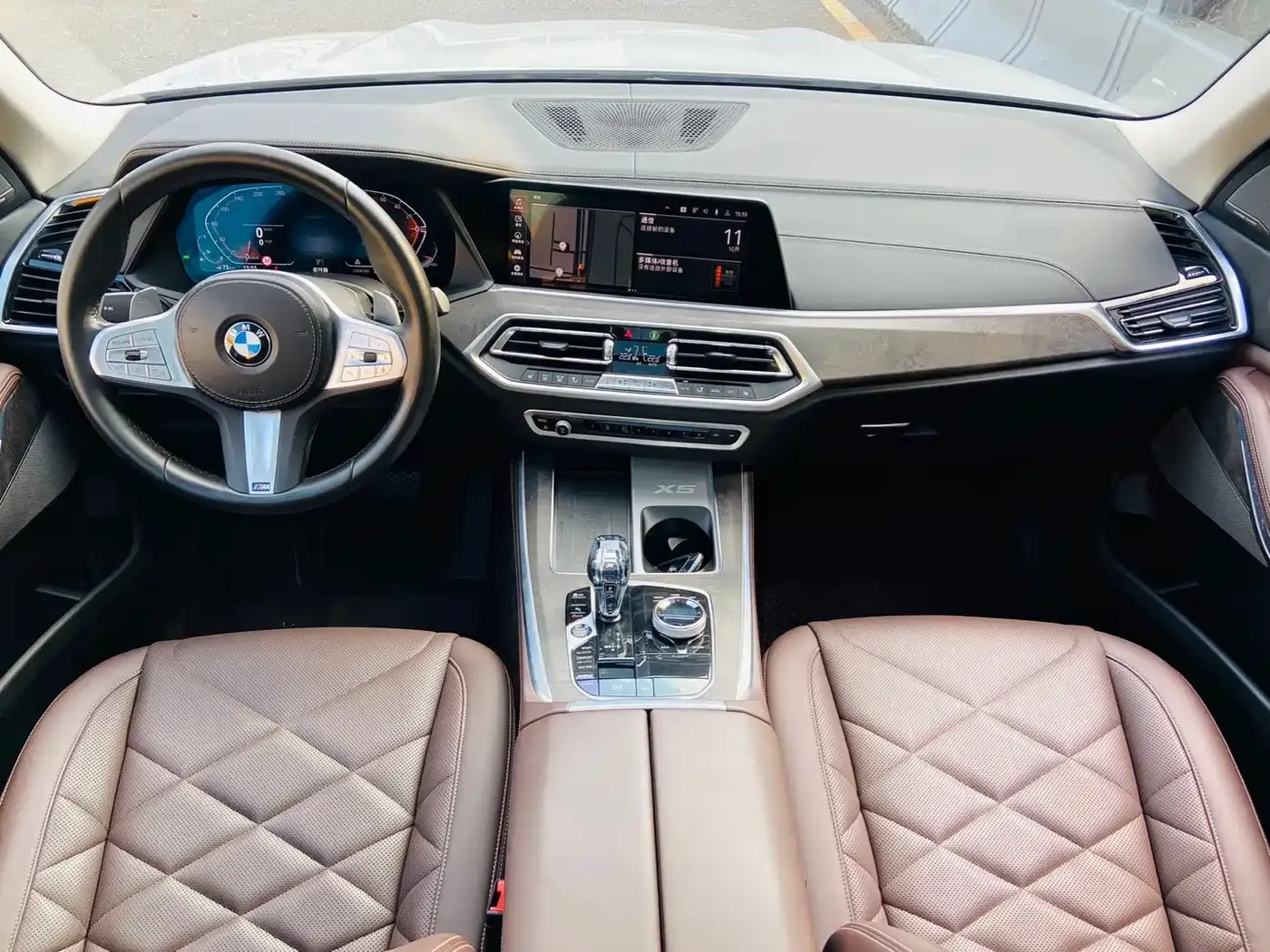 BMW BMW X5 2022 xDrive 30Li M Sport Package — Фото автомобиля 12