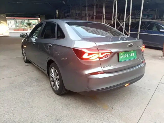 Chevrolet Monza — Фото автомобиля 4